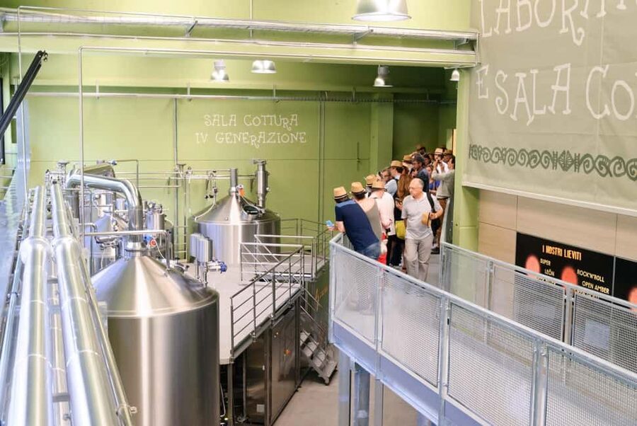 A trip to the heart of the Baladin brewery in Piozzo (CN) - Teo Musso’s story comes before the tanks