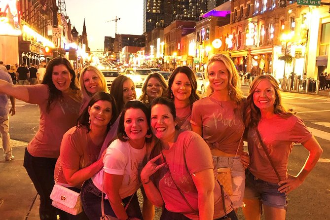 All-Inclusive Pub Crawl with Moonshine, Cocktails, and Craft Beer - Printers Alley brings a different first mood