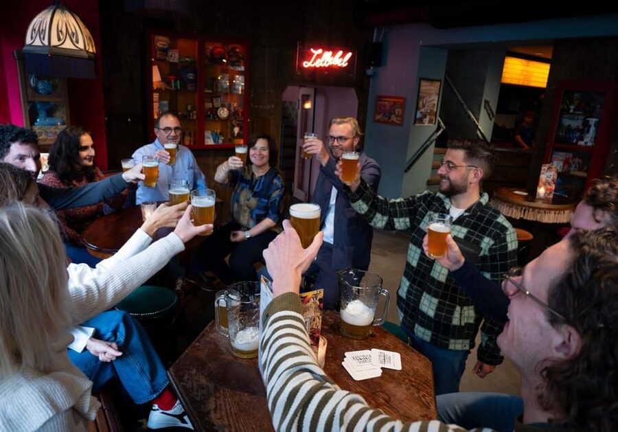 Amsterdam All Inclusive Guided Walking Craft Beer Tour - Stop one: getting your first Amsterdam beer