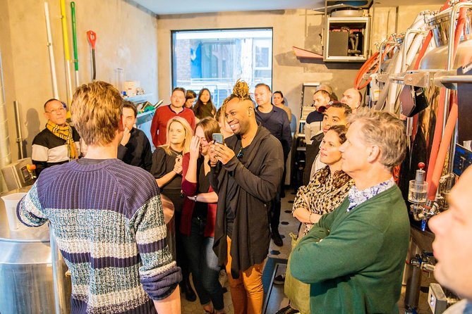 Amsterdam Craft Beer Brewery Tour by Bus with Tastings - The guide sets the tone