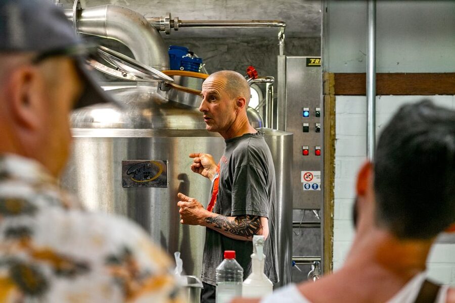Amsterdam: Guided Craft Beer Brewery Bus Tour with Tastings - First stop: Oedipus Brewing and the local craft scene