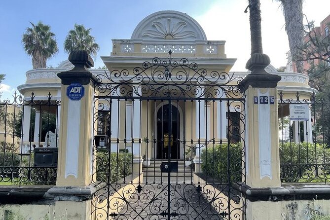 Architecture & Craft Beer at Colonia Americana - Loba’s Brewery Visit and Five Beer Tastings