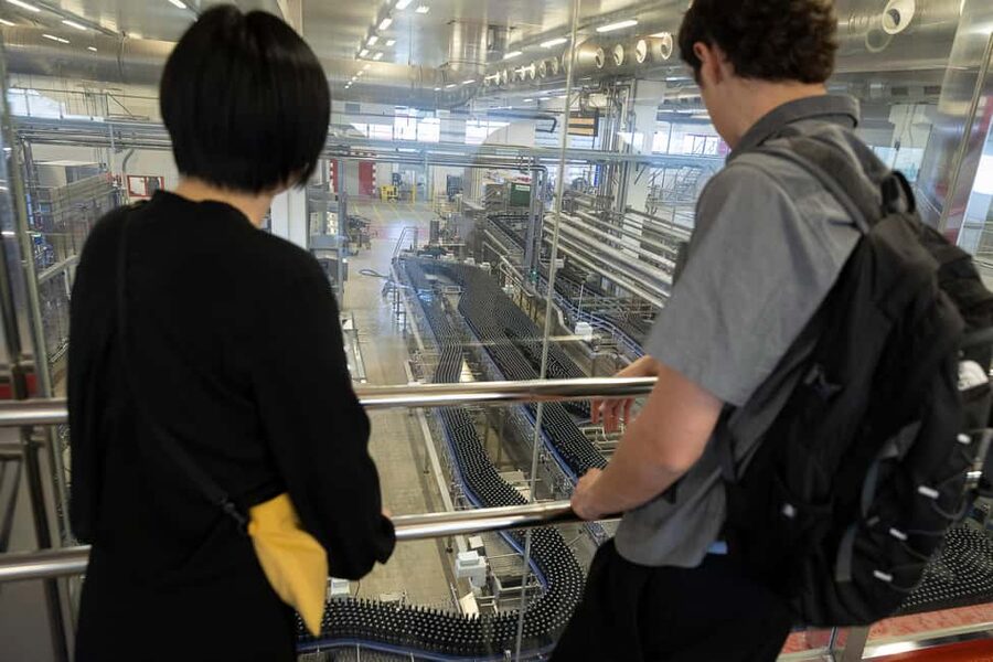 Barcelona: Estrella Damm Brewery Guided Tour with Tasting - Reaching the El Prat meeting point