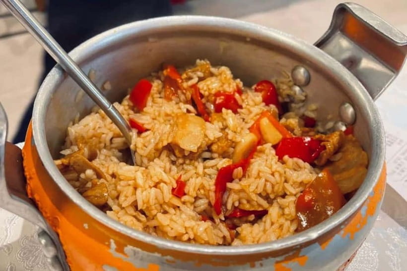 Beijing Hutong Dinner and Beer Walking Private Tour - The 20-minute hutong walk to local craft beer