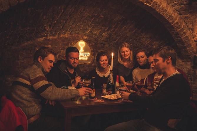 Bruges Beer Tour with chocolate pairing by a young local - First stop: brewing basics, hop, and malt