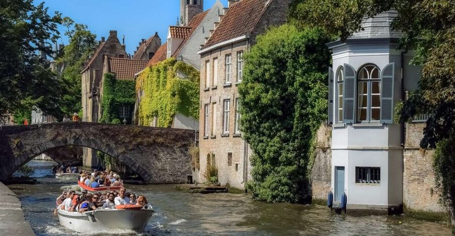 Bruges: Guided Tour & Boat Ride with Optional Beer Tasting - Burg Square and the Basilica of the Holy Blood