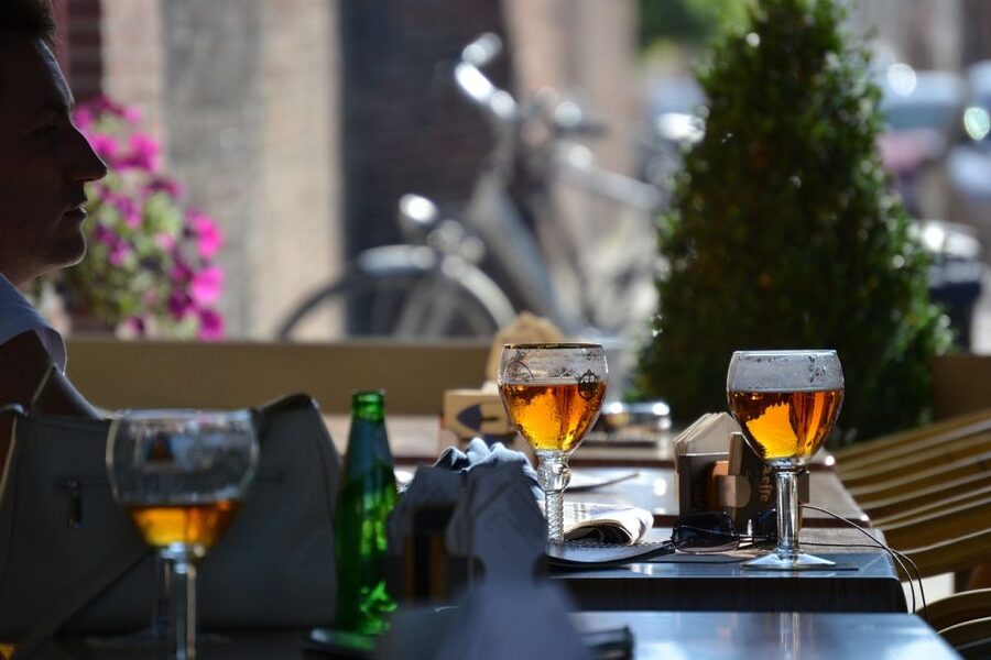 Brussels: Beer Tasting with a Local Guide - First stop, a classic Brussels beer place
