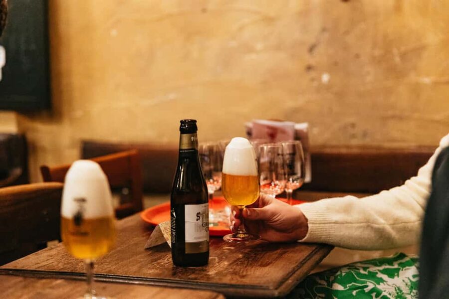 Brussels: Beer Tour with 6 Beers and 3 Chocolate Tastings - Key points to know before booking