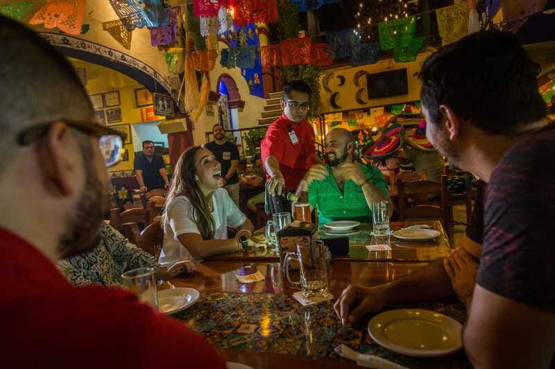Cancún: Taco & Local Beer Tasting Tour with transportation - Vegetarian guests and dietary planning