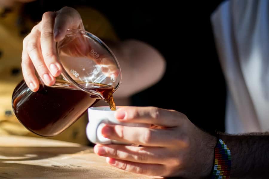 Cartagena Coffee Masterclass: Artisanal Roasting and Brewing - Grinding and brewing with expert guidance