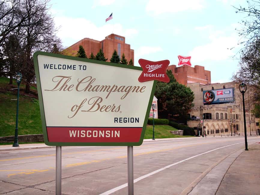 Chicago to Milwaukee Day Trip: City Tour with Miller Brewery - Key points to know before booking