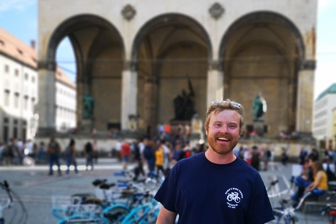 Classic Mike's Bike Tour daily @ 11.30 incl Beer Garden & Surfers - One hour through the English Garden