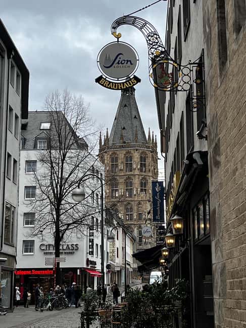 Cologne: Brewery Tour with Kölsch and Halven Hahn - Local Anecdotes Instead of a Standard Walking Lecture