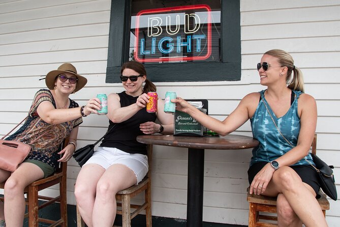 Craft Beer and Garden District Bike Tour in New Orleans - Under the live oaks in the Garden District