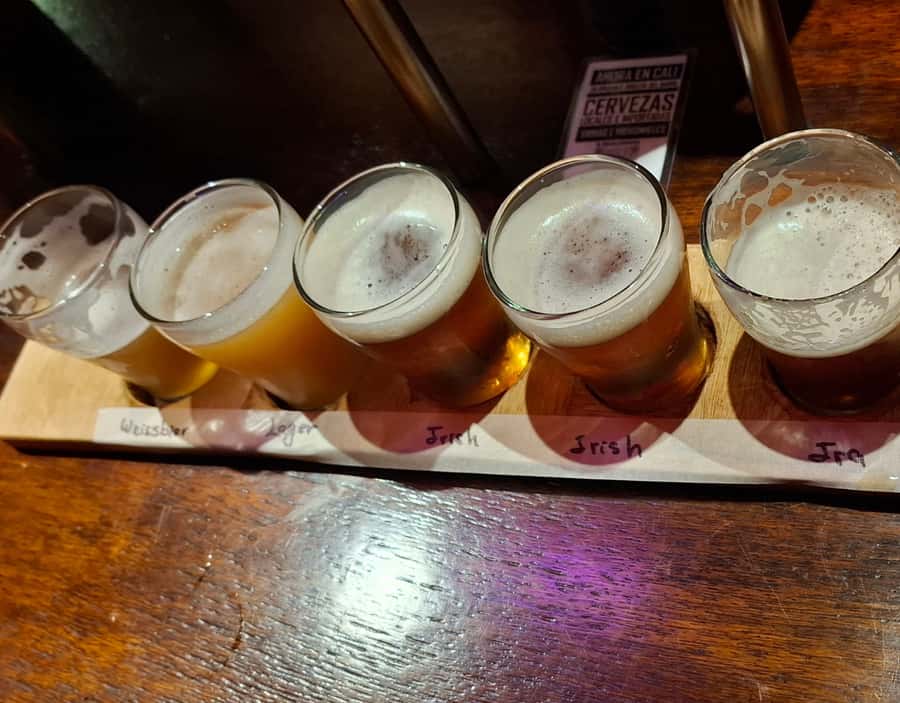 Craft Beer Pub Crawl in Cali - Three bars, three different moods