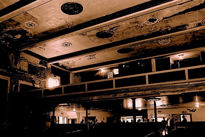 Darkside of Brewing Tour: Tales of Cincinnati's Haunted and Gruesome Past - Weather, clothing, and comfort