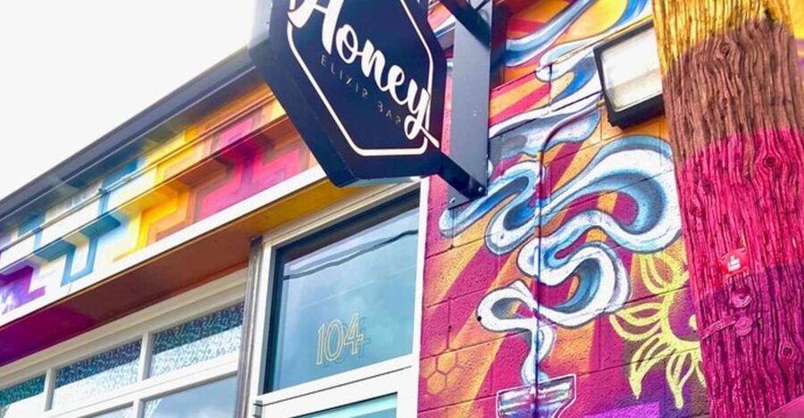 Denver Street Art & Murals Tour + Brewery Visit/Beer Tasting - Three small brewery pours at the finish