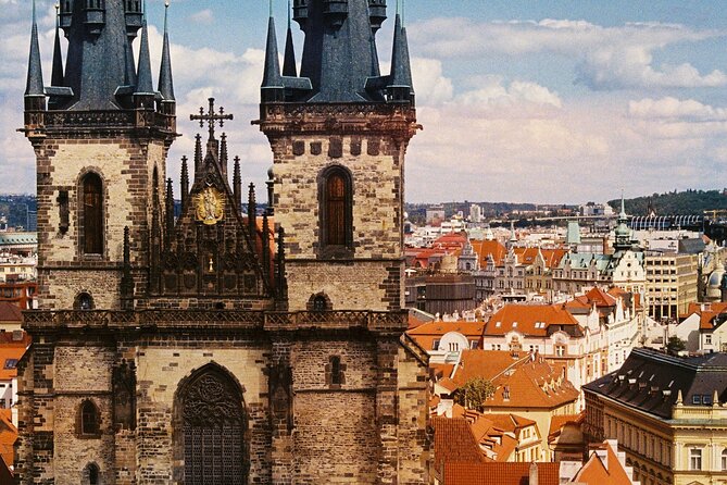Discover the Best of Prague: Private Tour incl Best beer tasting - Charles Bridge in a 30-minute visit