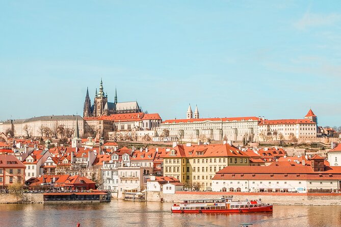 Discover the Best of Prague: Private Tour incl Best beer tasting - Old Town’s medieval square and Prague’s oldest center
