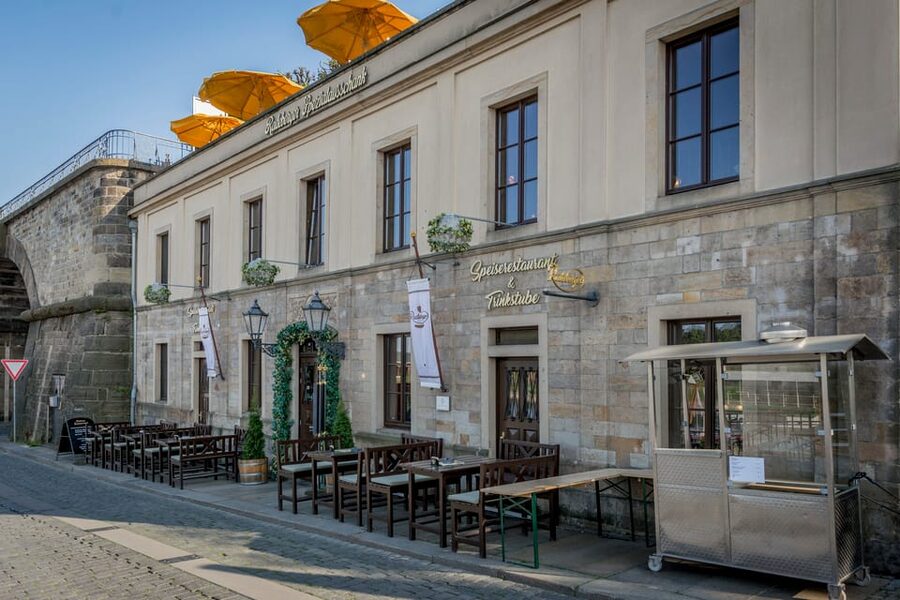 Dresden: Guided Beer Tour of the Historic Old City - Pace, group comfort, and what to expect
