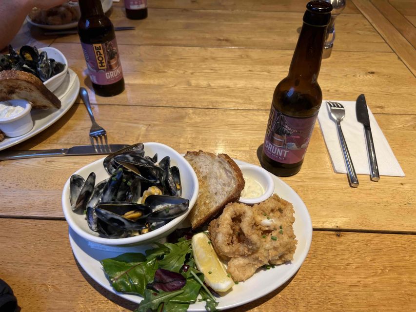 Dublin: Howth Coastal Craft Beer and Seafood Tour - The guides are a major part of the experience