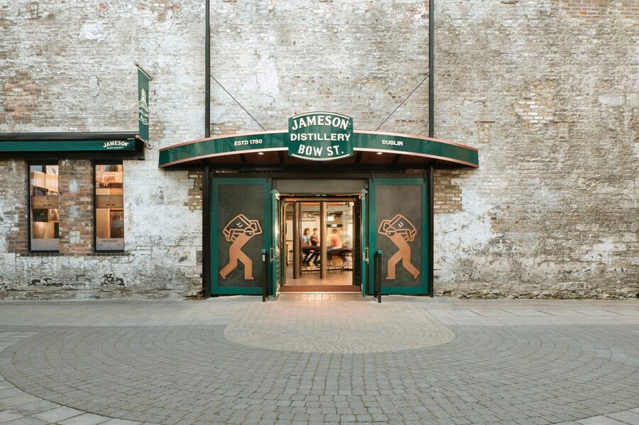 Dublin: Jameson Distillery & Guinness Brewery Guided Tour - Jameson Bow St. sets the tone