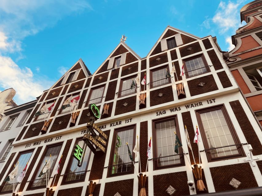 Düsseldorf: Altbier-Safari Beer Walking Tour - Why Altbier makes a good Düsseldorf introduction