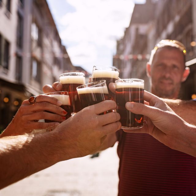 Düsseldorf: Brewery Tour with Alt Beer Tastings - Stories, legends, and the guide’s role