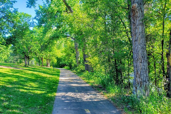 E-Bike & Brews: Denver's Platte River and Breweries E-Bike Tour - The halfway reward at Breckenridge Brewery
