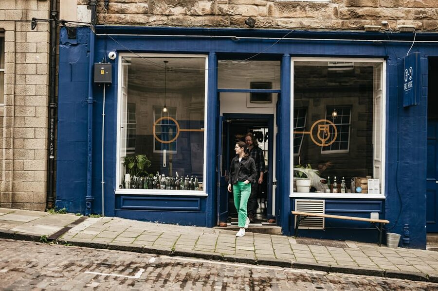 Edinburgh: Pubs and History Guided Walking Tour with Beer - How the tastings work for different beer drinkers