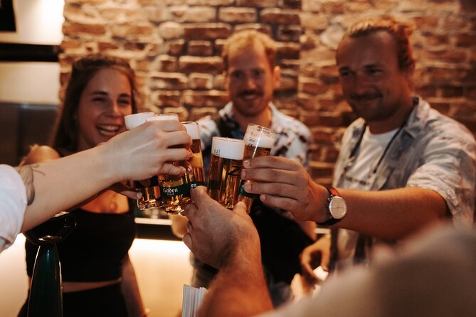 Entertaining Brewery Tour: Feel Good Package including local beer - Walking through the Historic Old Town