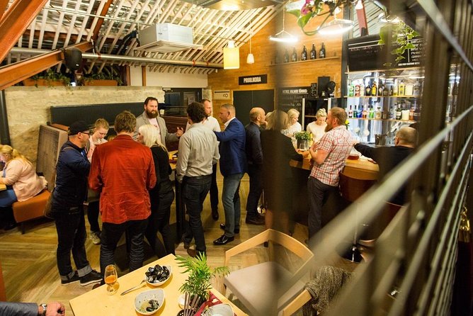 Estonian Craft Beer Tasting in Tallinn - Snacks help, but this is not lunch