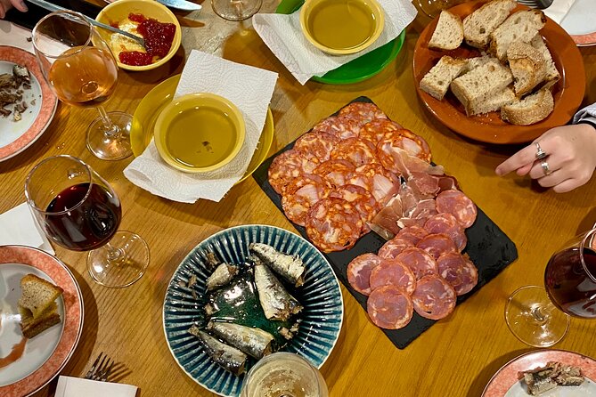 Food Tour: Wine, Beer & Liquor - Porto’s Secret Spots - Who will enjoy this Porto evening