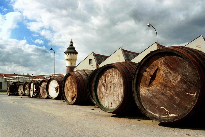 Glass and Brewery Day Trip from Prague - Inside Pilsner Urquell’s brewing tradition