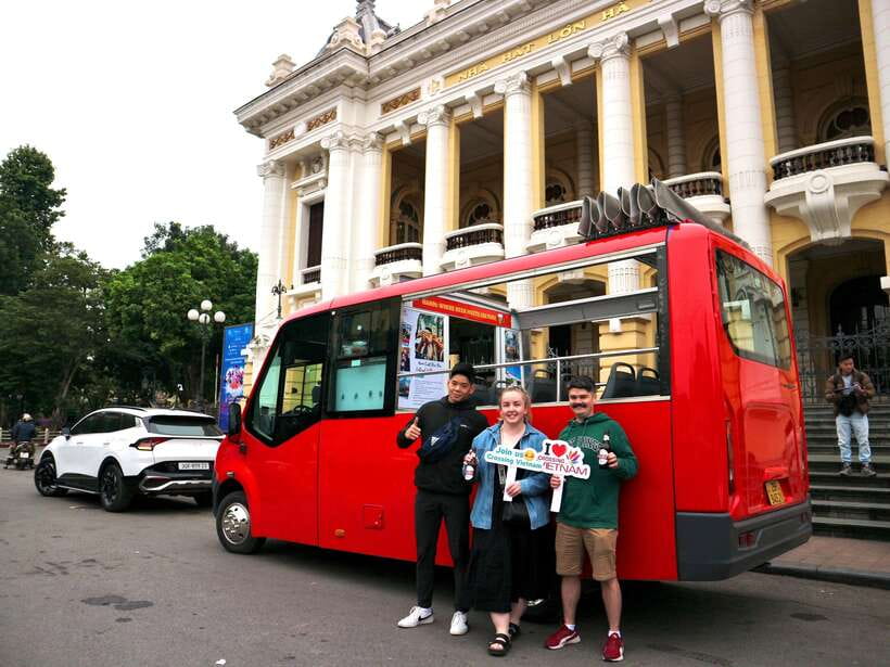 Hanoi Exclusive Craft Beer Bus: Cultural Sightseeing Tour - Dong Xuan Market for Food, Goods, and Street-Level Hanoi