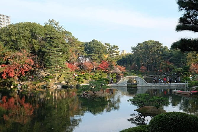 Hiroshima Night Tour: Craft Beer and Local Bites - How the evening balances history and nightlife
