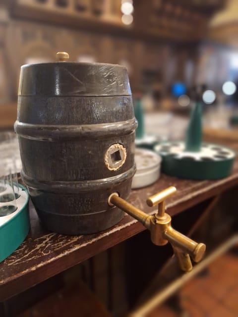 Informative and fun brewery tour in German, public - The German-only format matters
