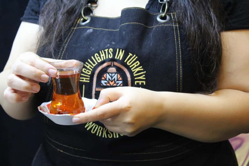 Istanbul: World Teas & Turkish Tea Brewing, Tasting Workshop - A bright studio between Galataport and Galata Tower