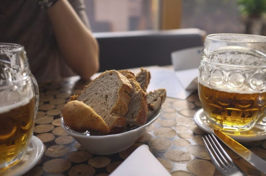 Krakow: Craft Beer Tasting City Walking Tour - How the guide can shape the evening