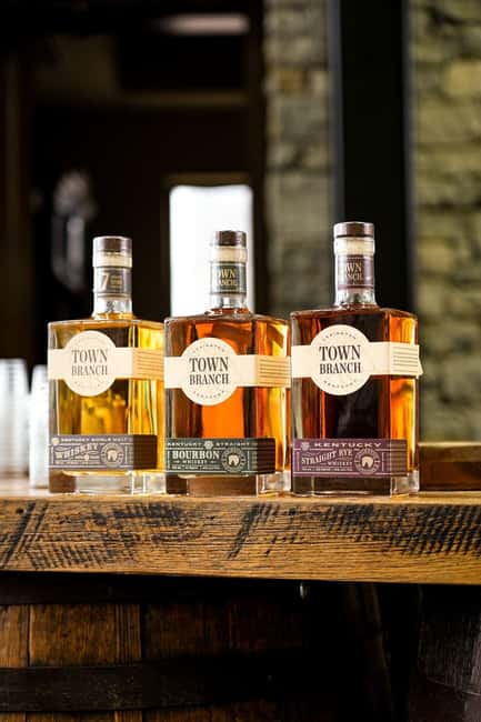 Lexington: Brewery and Distillery Campus Tour with Tastings - What a Sunday visit may be like