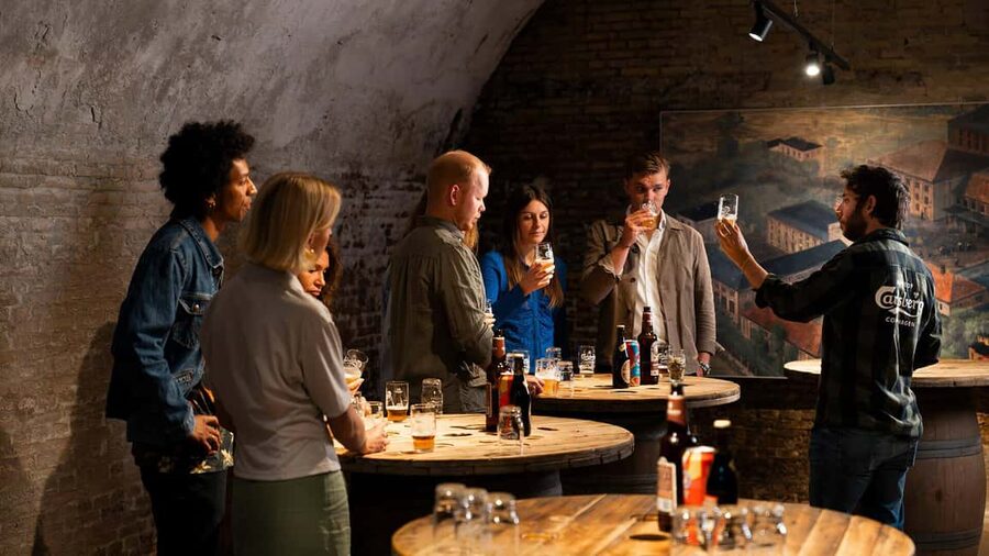 Lisbon Craft Beer Experience: 5 Tastings with Local Brews - How the one-hour tasting unfolds