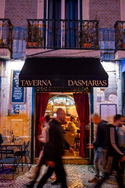 Lisbon: Craft Beer Tasting - A Portuguese beer flight beside the Tagus