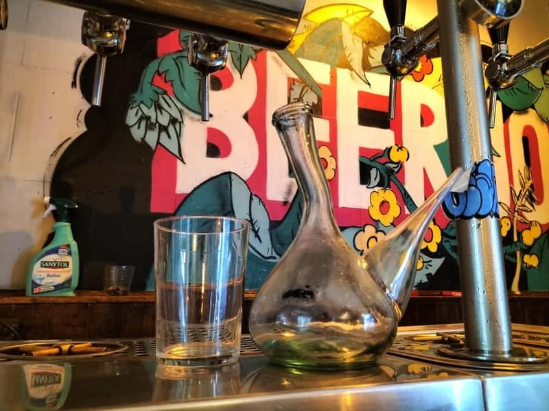 MADRID: CRAFT LOCAL BEER TOUR (Real Flavor of Madrid) - Mario brings brewery experience to the table