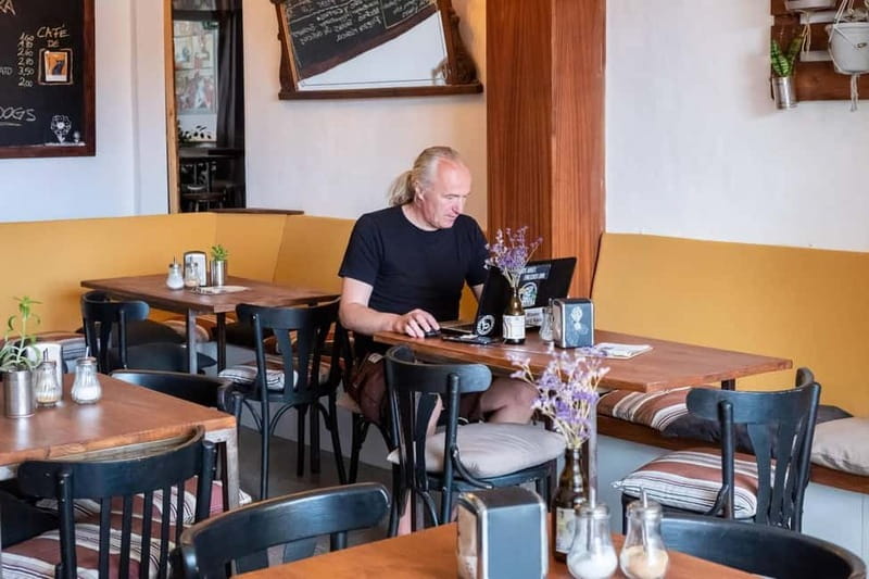 Mallorca: Craft beer tasting at the local Forastera brewery - Why the tapas matter