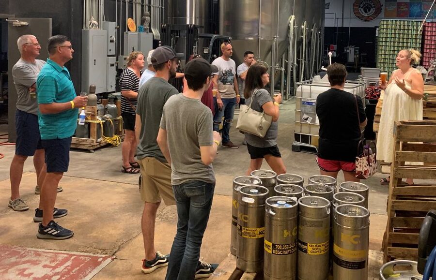 Memphis: 3 Local Breweries Bus Tour with Tastings - What the guide adds beyond the beer