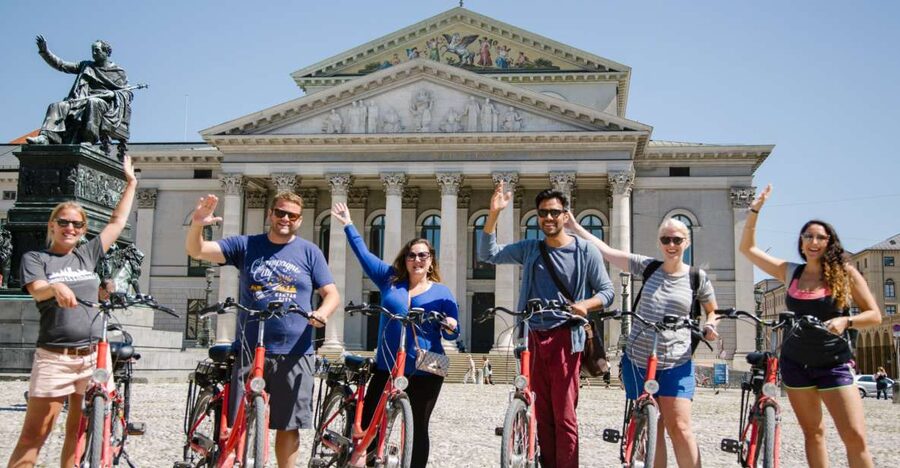Munich: Bike Tour with Beer Garden Break - Starting at Karlsplatz and entering the old city