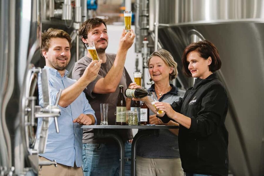 Munich: Brewery experience with beer & regional food - Seeing how beer ferments