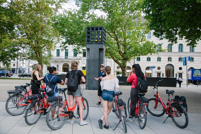 Munich City Bike Tour + Beer Garden Lunch Stop - The English Garden by bike