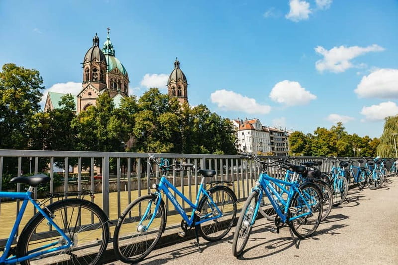 Munich: Guided City Tour by Bike with Beer Garden Stop - The English Garden and the Eisbach wave