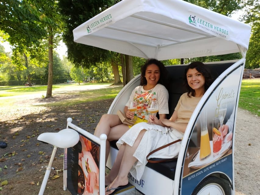 Münster: Beer Tasting Rickshaw Tour - The Old City Hall is a useful starting point